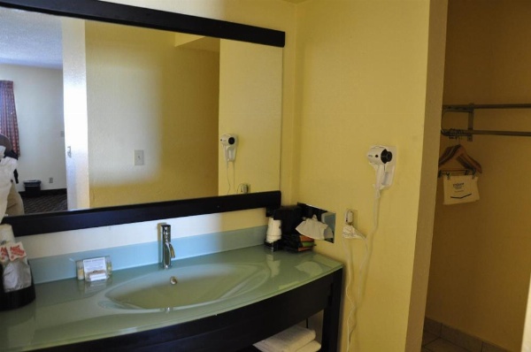 Motel 6-Little Rock, AR - Airport image 21